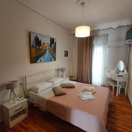 Elegant Central Apartment In Volos Eksteriør billede