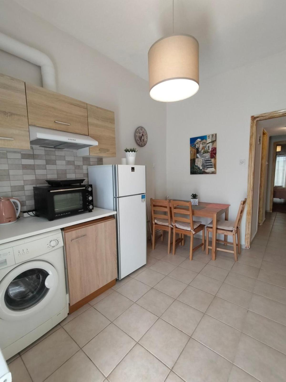 Elegant Central Apartment In Volos Eksteriør billede