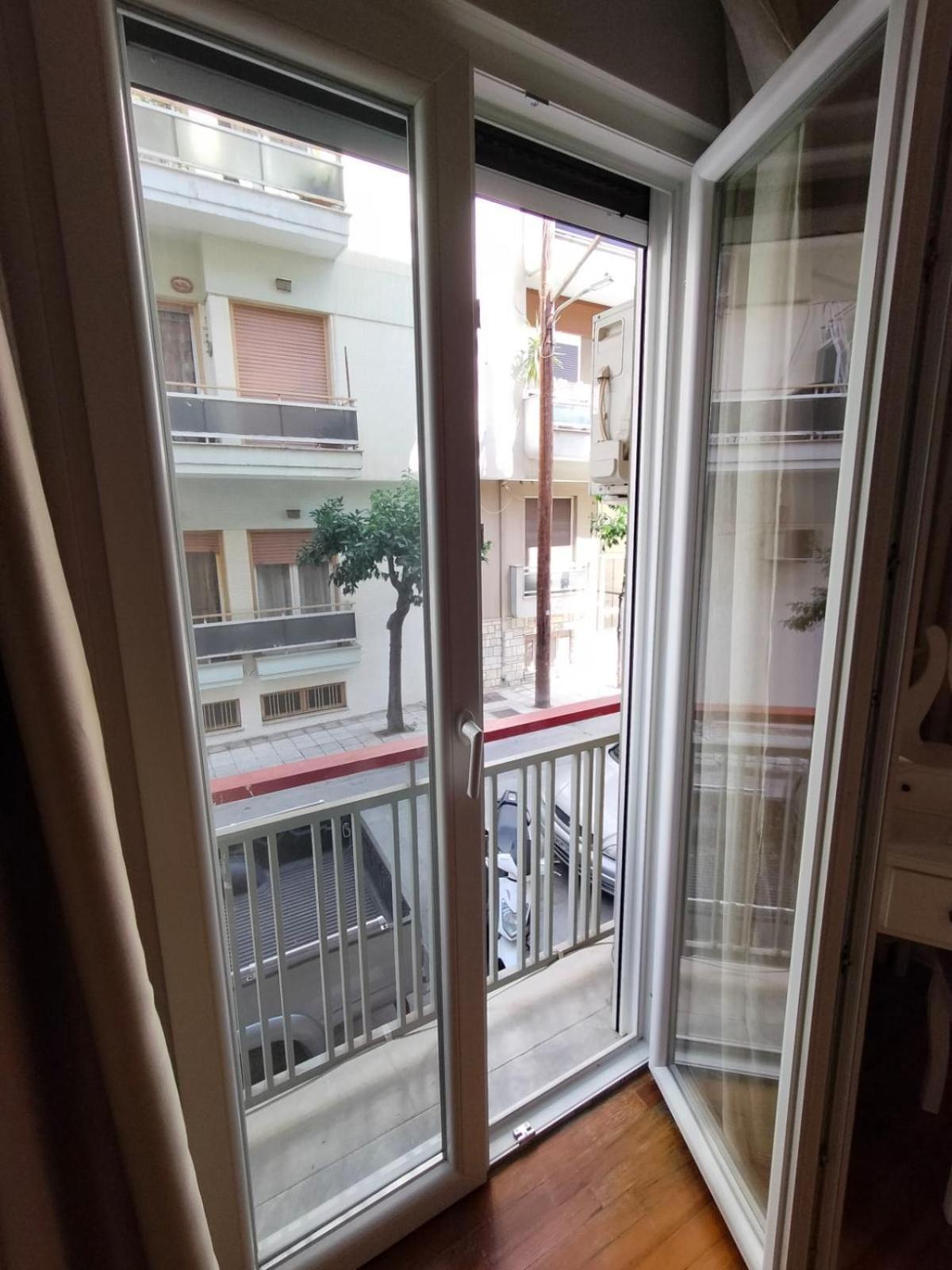 Elegant Central Apartment In Volos Eksteriør billede